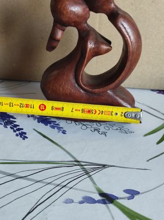 Scultura in legno coppia 
