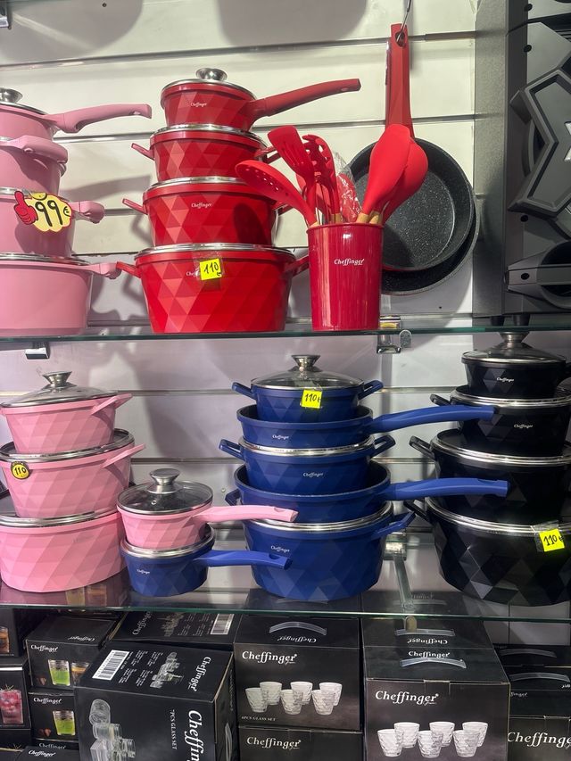 Juego de 12 utensilios de cocina Diamond – Rosa