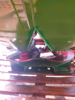 Abonadora 1400kg Amazone