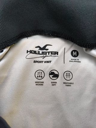 Camiseta Hollister, estilo fútbol