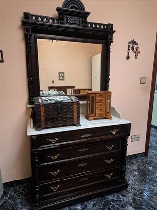Mueble antiguo