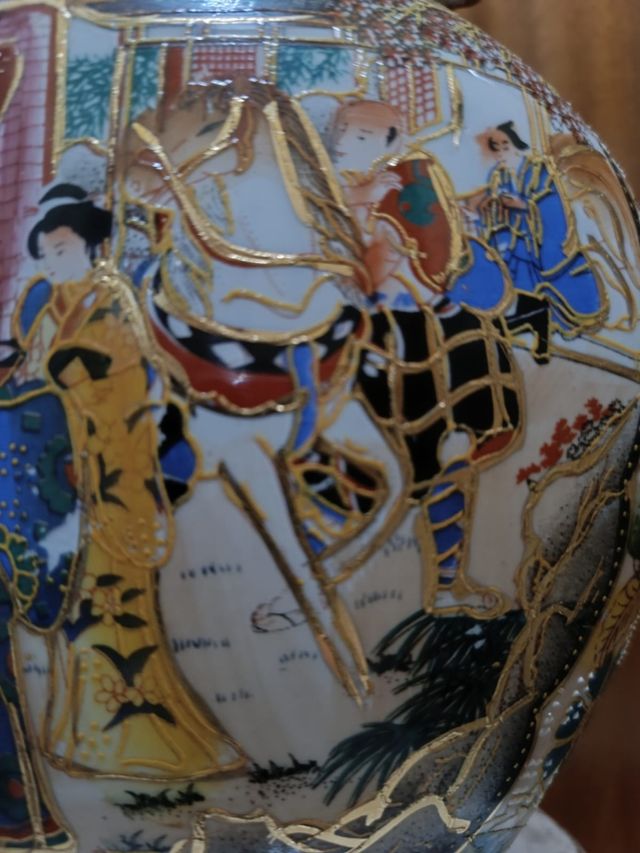 ANTIGUO JARRÓN CHINO DE PORCELANA