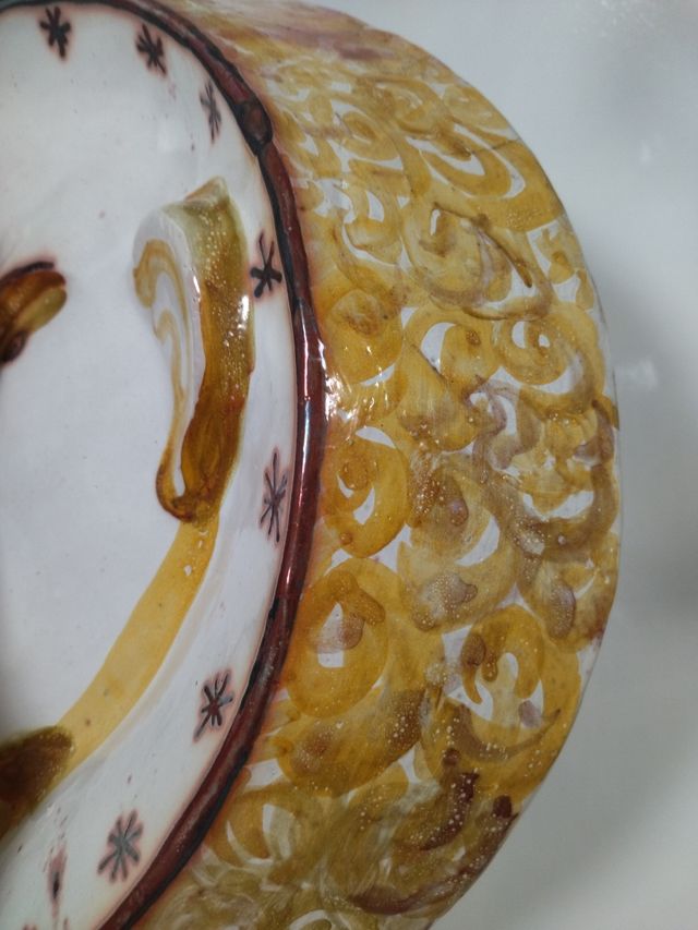 Luna de cerámica. Artesanía