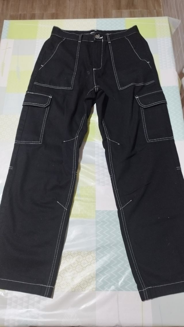 Pantalón cargo