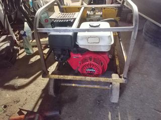 Central hidráulica honda.