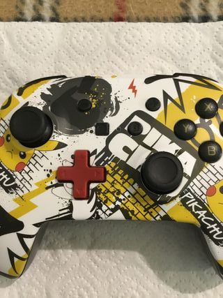 Mando Nintendo switch pikachu graffiti edition