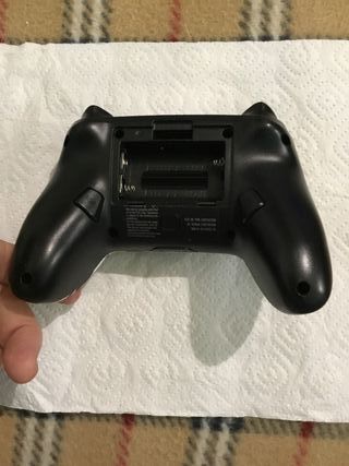 Mando Nintendo switch pikachu graffiti edition