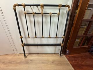 Cabecero y pie de cama antiguo - Mas de 100 años