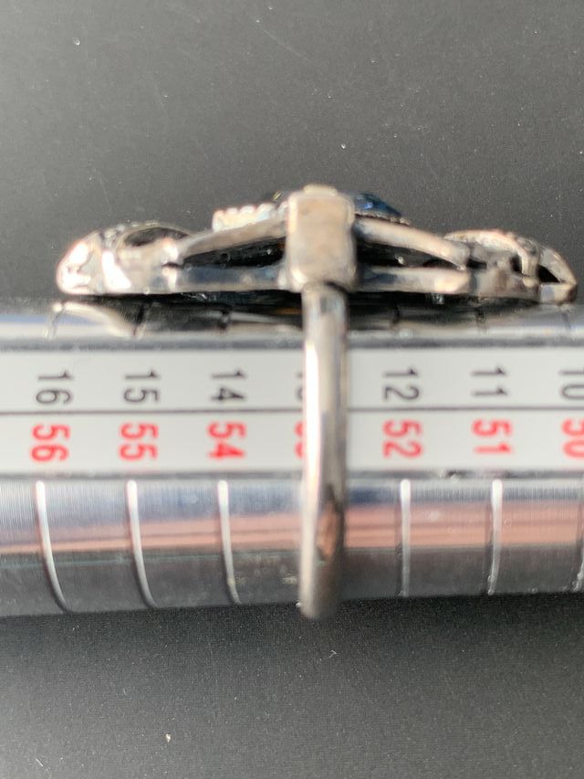 Anello zirconi e pietra blu