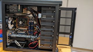 Ordenador PC Servidor (Linux)