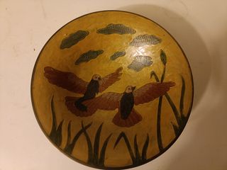 Centro , frutero en laton esmaltado