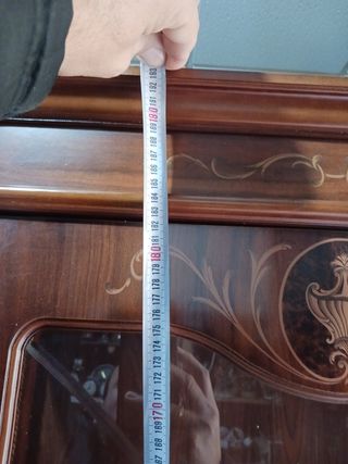Vitrina de cristal con un cajón vintage 