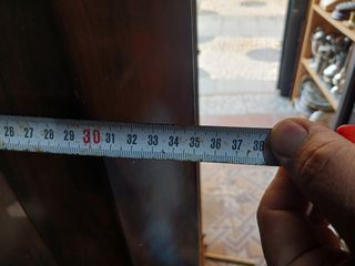 Vitrina de cristal con un cajón vintage 