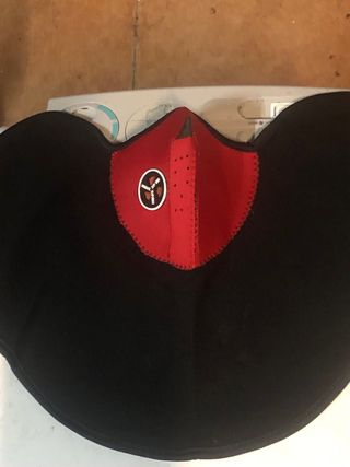 Cubrecuello y cara polar