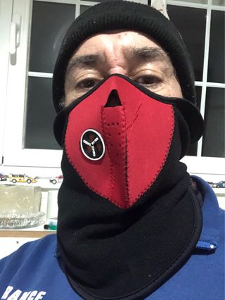 Cubrecuello y cara polar