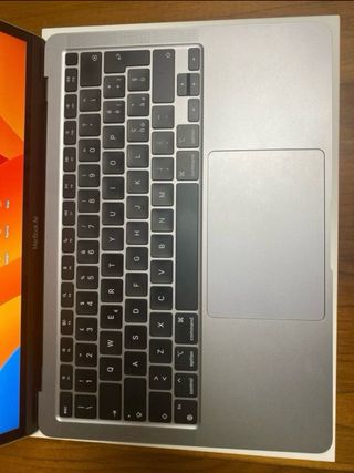 Macbook Air 13” (2020)