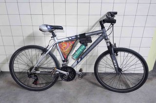 Bicicleta de montaña GIANT de 26"