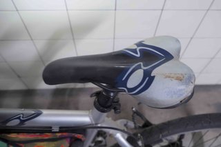 Bicicleta de montaña GIANT de 26"