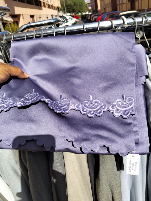 Lote 100 Pañuelos y fulares