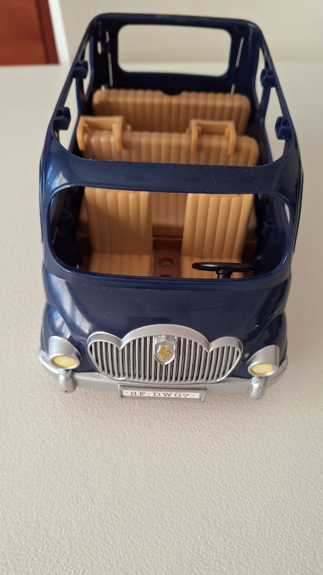 Coche familiar silvanyan family