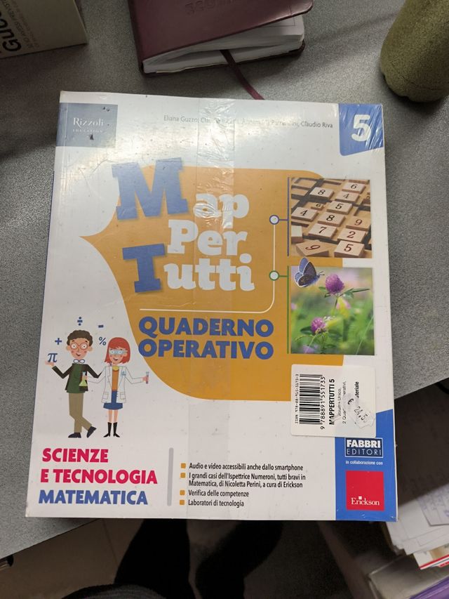 Libro scuola primaria