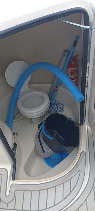 BARCO A MOTOR SEARAY