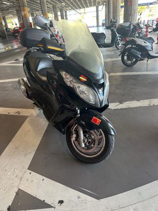 Suzuki burgman 400