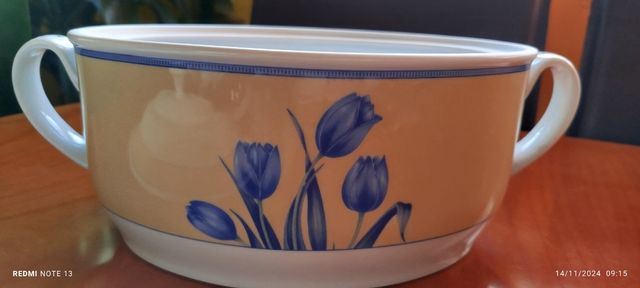 Sopera de porcelana fina