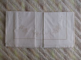 Sábanas bordadas