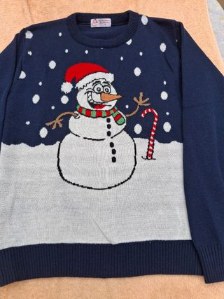 Jersey navideño T S. Medidas en descripción 