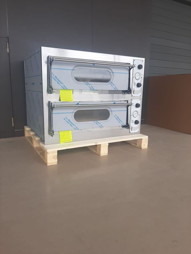 HORNO PARA 8 PIZZAS DE 33CM