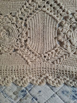 Antigua colcha de ganchillo.
