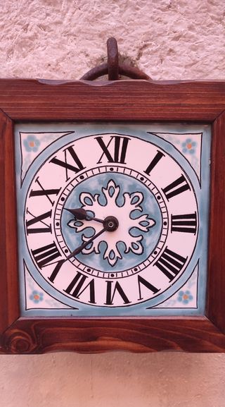 Orologio piccolo in ceramica