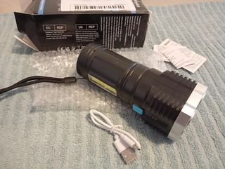 SUPER LINTERNA "cargable"