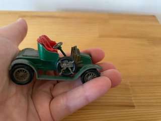 Coche juguete antiguo