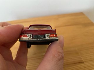 Coche de juguete antiguo