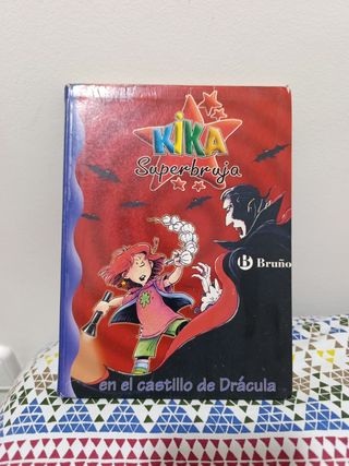KIKA SUPERBRUJA EN CASTILLO DRACULA (10)