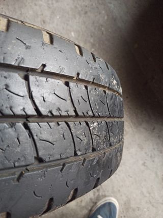 Llanta Renault trafic,