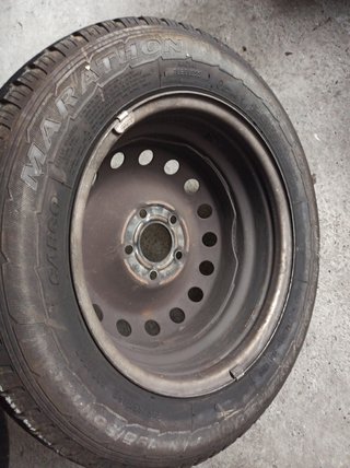 Llanta Renault trafic,