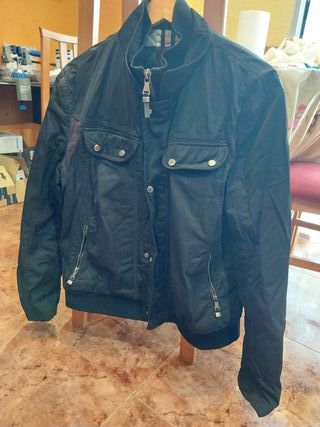 Cazadora hombre Zara
