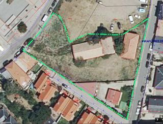 Solar. Miraflores de la Sierra