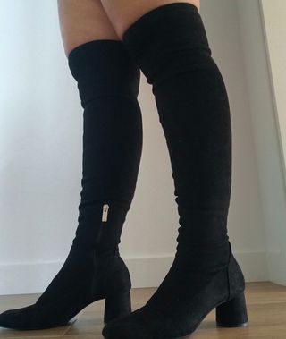 Bota alta, por encima de rodilla