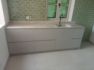 Montador,con esperiencia.