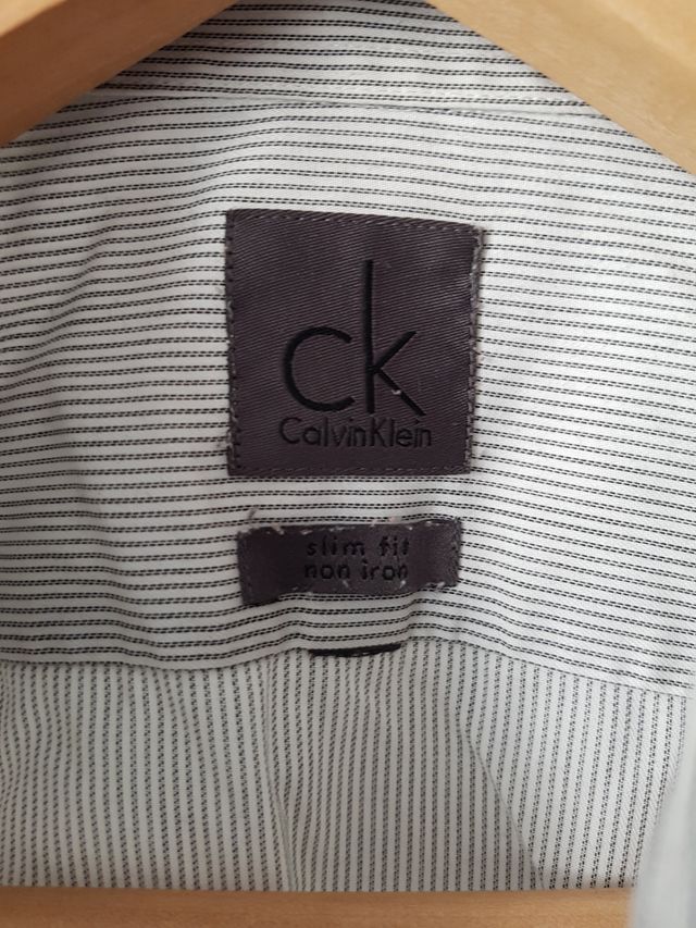 Camisa Calvin Klein M