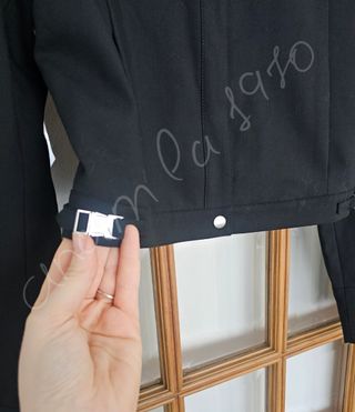 Cazadora crop tipo motera negra zara