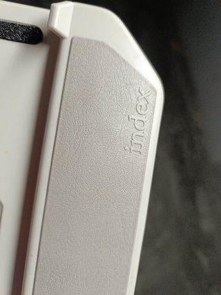 Bandeja para teclado.