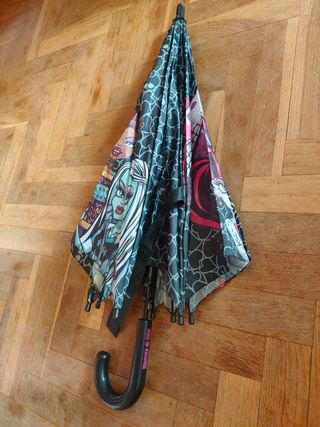 Paraguas Monster high niña