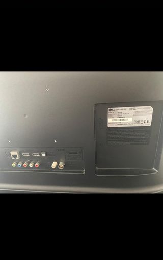 Televisor Smart TV de 70 cm (28")