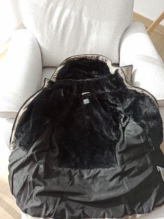 Abrigo mujer con capucha