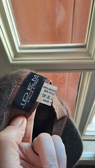 Berretto marrone angora